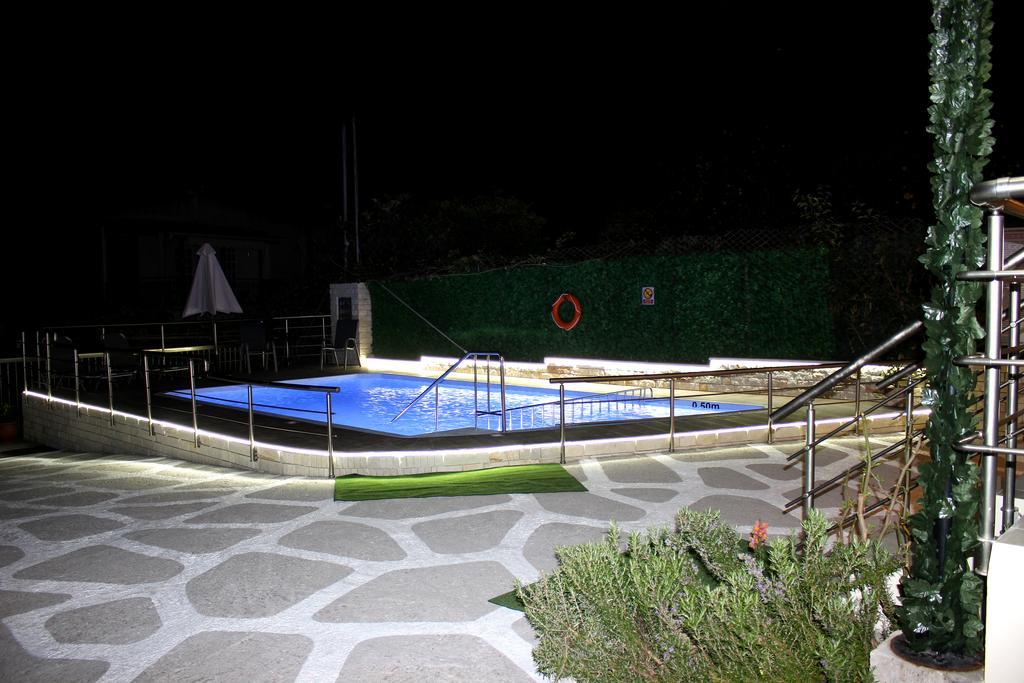 Villa Sofia Filoxenia House à Kalyves Extérieur photo